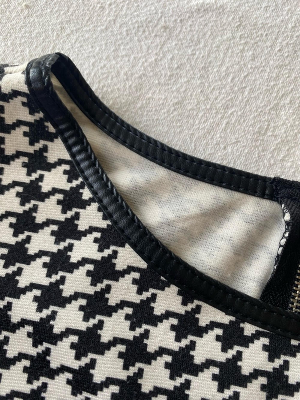 Jules & Leopold Black and White Houndstooth Peplum Top - Picture 7 of 9